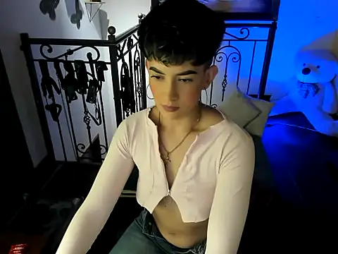 Zulyhenao online show from 10/25/25, 06:12