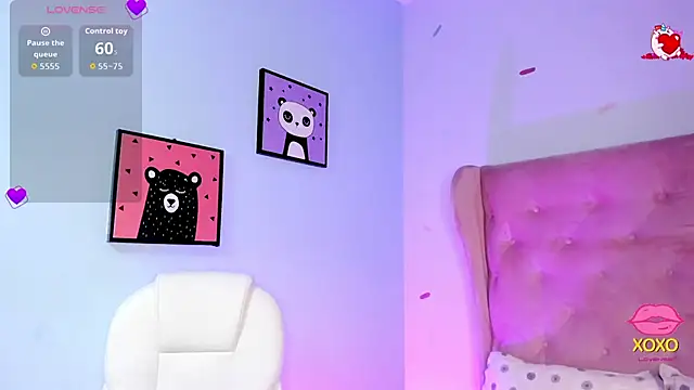 Vanelope evanss online show from 10/17/25, 01:24