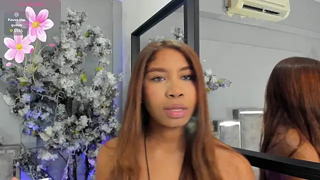 Snapshot of Nahomycarterr chatting on 04/30/26, 11:39 Nahomycarterr online show from 04/30/26, 11:39