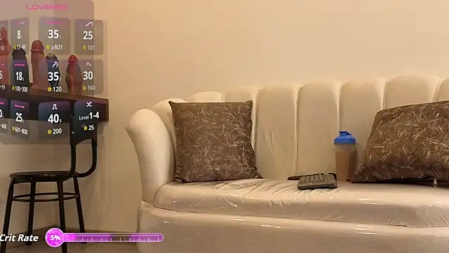 Jade Amado  online show from 10/31/25, 02:24