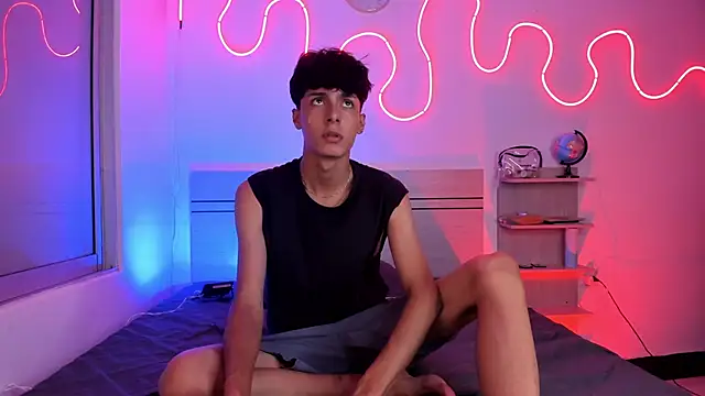 luccas ferreira online show from 10/28/25, 07:13