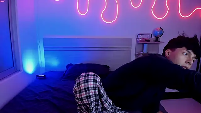 luccas ferreira online show from 11/16/25, 07:07