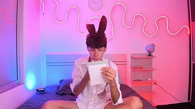 luccas ferreira online show from 10/31/25, 05:09