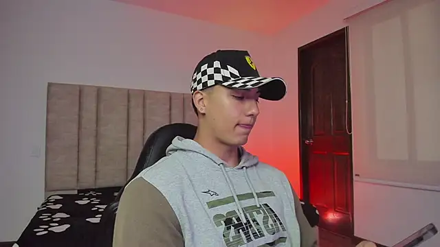 CHRIS MORGAN1 online show from 11/07/25, 01:48