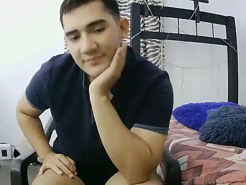 Snapshot of camilowhite_1 chatting on 10/11/25, 08:21 camilowhite 1 online show from 10/11/25, 08:21