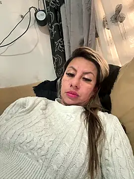 GisellTorres36 online show from 11/17/25, 06:34