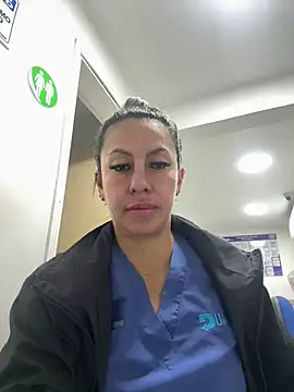 Snapshot of GisellTorres36 chatting on 05/04/26, 08:55 GisellTorres36 online show from 05/04/26, 08:55