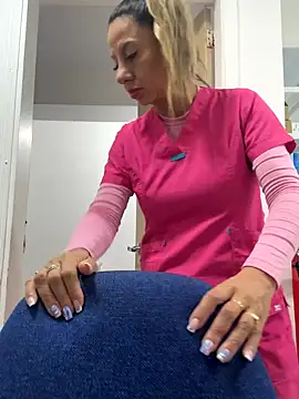 GisellTorres36 online show from 12/04/25, 09:14