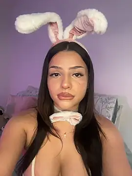 Snapshot of LolaBoobz chatting on 10/14/25, 11:33 LolaBoobz online show from 10/14/25, 11:33