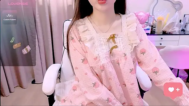  Aria Moonie online show from 12/21/25, 04:47