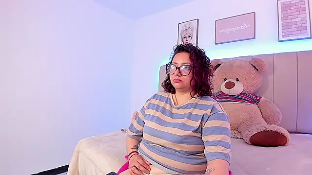 sam von tess online show from 12/18/25, 12:53