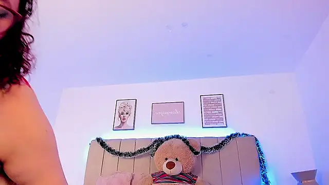 sam von tess online show from 12/13/25, 08:04