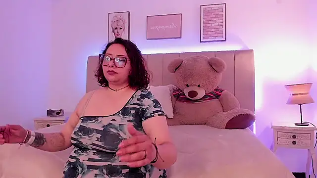 sam von tess online show from 11/30/25, 06:03