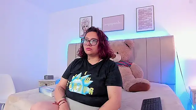 sam von tess online show from 12/15/25, 12:33