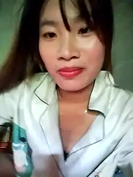 Snapshot of sukanaka99 chatting on 10/02/25, 04:38 sukanaka99 online show from 10/02/25, 04:38