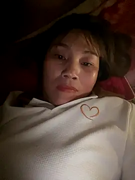 Snapshot of Domita-cool chatting on 10/20/25, 04:18 Domita-cool online show from 10/20/25, 04:18