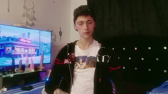 Tyler cat online show from 12/18/25, 06:40