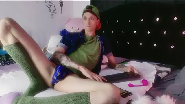 Tyler cat online show from 03/28/26, 03:07