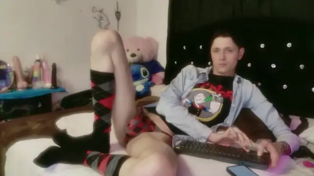 Tyler cat online show from 02/14/26, 11:43