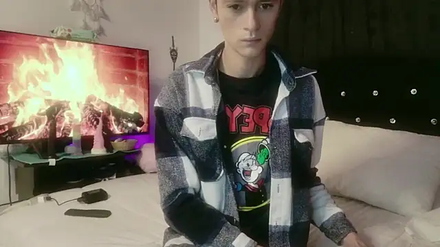 Tyler cat online show from 10/29/25, 09:19