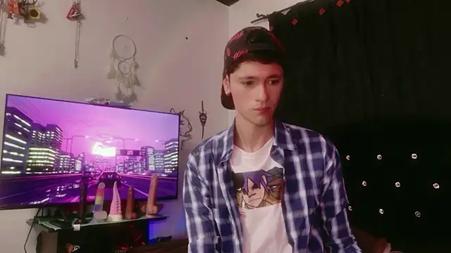 Tyler cat online show from 11/26/25, 12:54