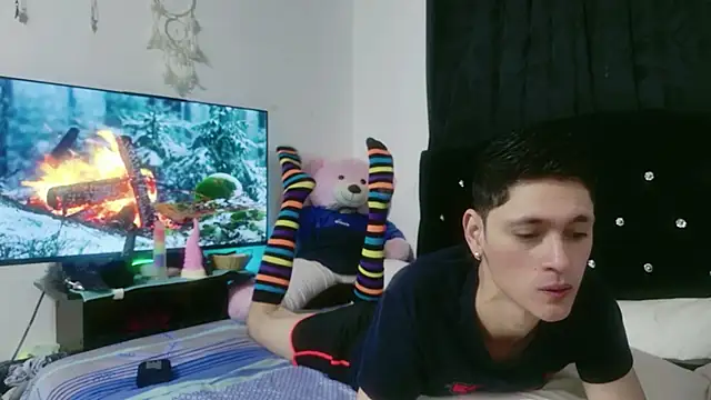 Tyler cat online show from 10/07/25, 06:47