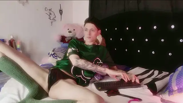 Tyler cat online show from 04/07/26, 08:38