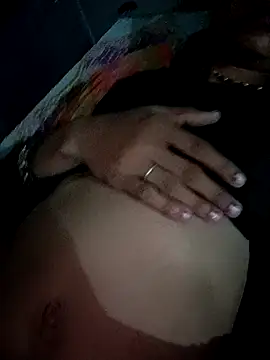 Snapshot of Mona7070 chatting on 10/04/25, 05:25 Mona7070 online show from 10/04/25, 05:25