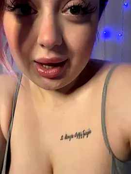 Snapshot of KellyMoors chatting on 11/24/25, 02:55 KellyMoors online show from 11/24/25, 02:55