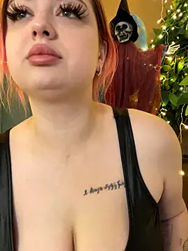 Snapshot of KellyMoors chatting on 11/01/25, 01:23 KellyMoors online show from 11/01/25, 01:23