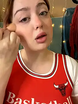 Snapshot of KellyMoors chatting on 10/25/25, 01:16 KellyMoors online show from 10/25/25, 01:16