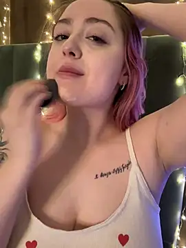 KellyMoors online show from 02/05/26, 01:56