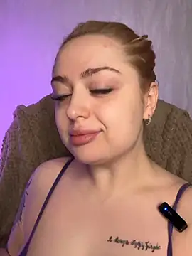 KellyMoors online show from 03/26/26, 01:26