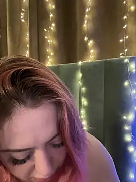 KellyMoors online show from 02/25/26, 01:50