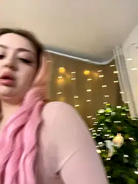 Snapshot of KellyMoors chatting on 11/08/25, 01:09 KellyMoors online show from 11/08/25, 01:09