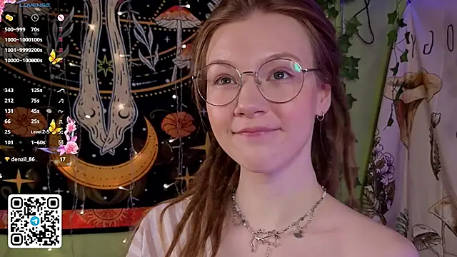 lyra thenymph online show from 11/25/25, 12:11