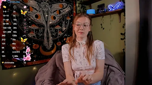 lyra thenymph online show from 10/12/25, 01:18