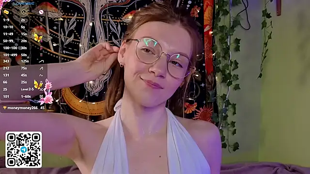 lyra thenymph online show from 11/23/25, 12:09