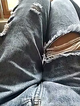 Lili 2love online show from 11/05/25, 01:20