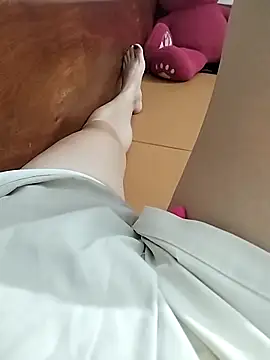 Lili 2love online show from 11/10/25, 02:00