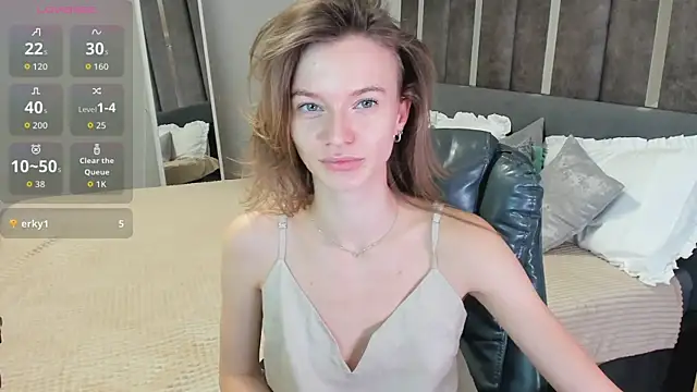 EvaToniz online show from 10/20/25, 01:07