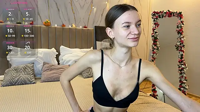 EvaToniz online show from 10/19/25, 01:08