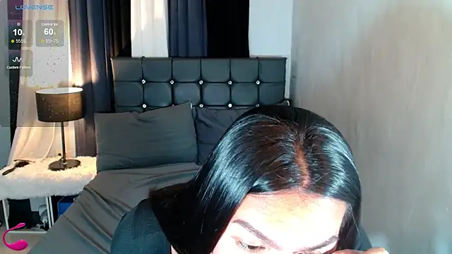fallinLunaxX online show from 06/04/26, 06:18