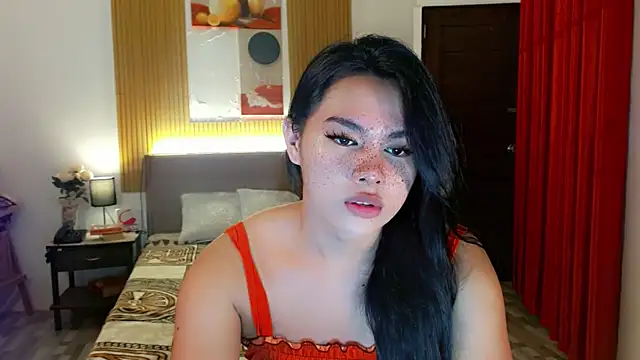 fallinLunaxX online show from 11/19/25, 08:20
