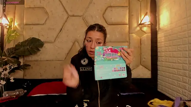 Julieta Slav3 online show from 04/16/26, 09:37