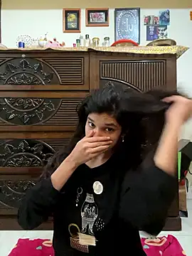 Snapshot of Sweet_Couple59 chatting on 01/12/26, 05:31 Sweet Couple59 online show from 01/12/26, 05:31