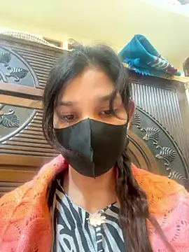 Snapshot of Sweet_Couple59 chatting on 01/14/26, 05:49 Sweet Couple59 online show from 01/14/26, 05:49