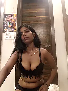 Snapshot of zoya_your chatting on 05/07/26, 10:24 zoya your online show from 05/07/26, 10:24