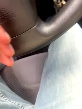 ayrtonmen online show from 10/30/25, 04:26