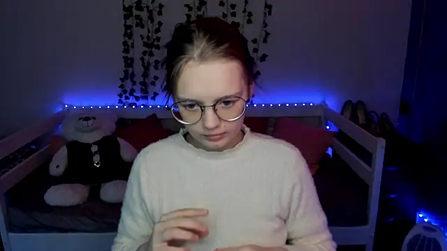 shy elina01 online show from 11/06/25, 10:41